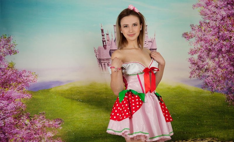 Надеждочка, 22 года, 2 размер груди